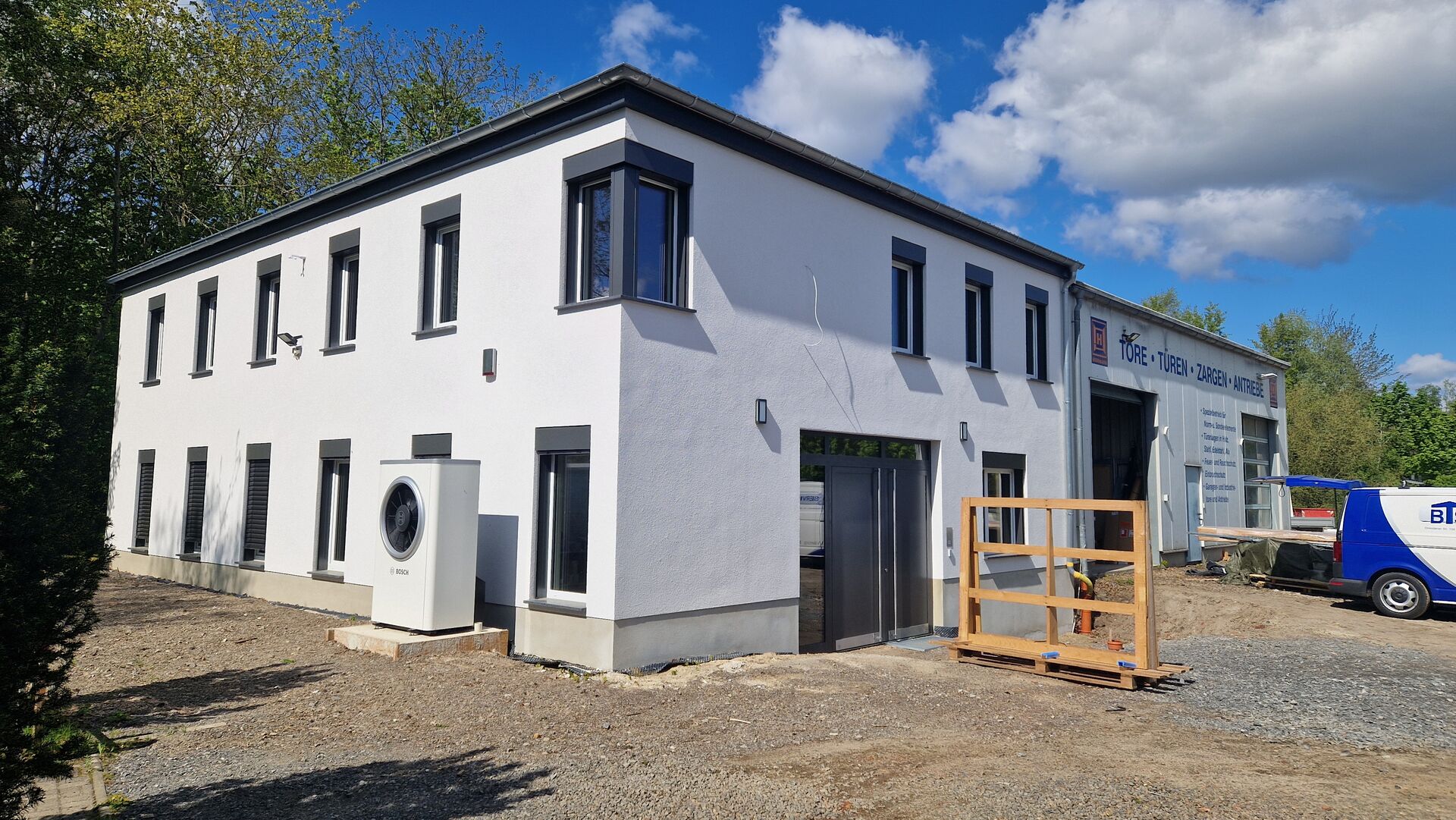 BTS GmbH ★ Türen & Torsysteme aus Hoyerswerda
